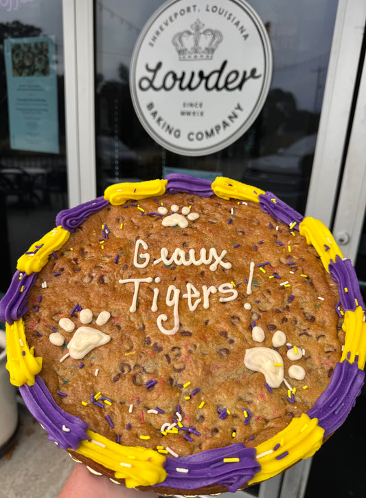 Geaux Tigers Cookie Cake: 12" Round