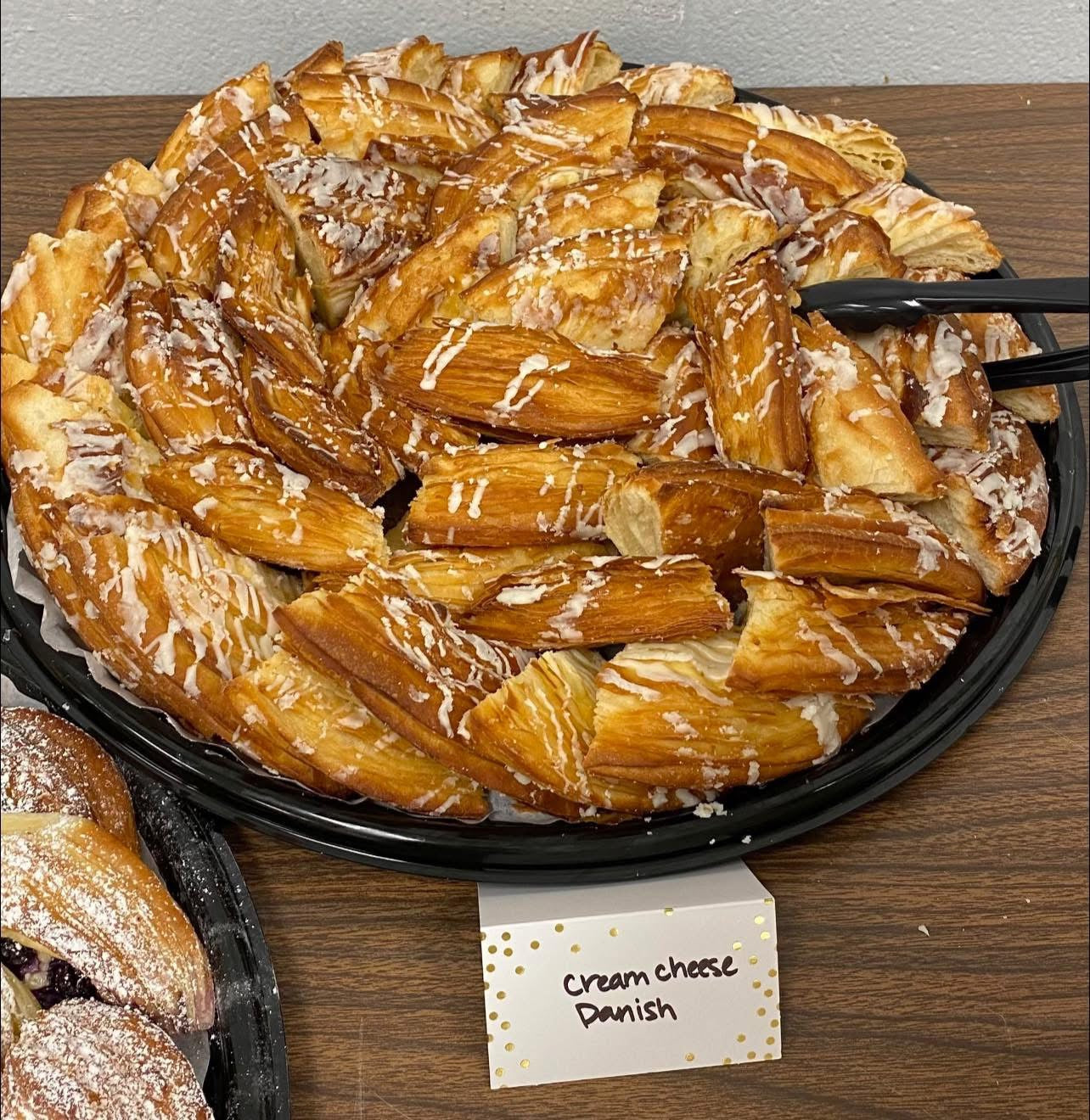 Large Breakfast Danish Platter (48 pcs)