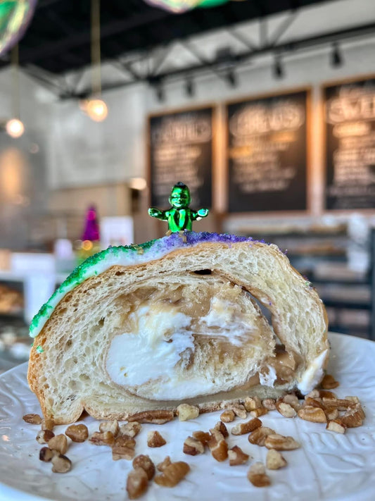 Pecan Pralines & Cream King Cake